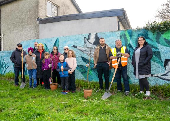 Staff and Residents in Wellpark Grove at new mural