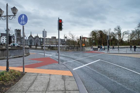 A photomontage of the future pedestrian crossing at Salmon Weir Bridge