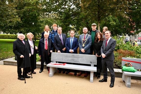 Group of people including Mayor Cubbard, President HIggins, CE Leonard Cleary and family of CI O'Flynn at his commemorative bench
