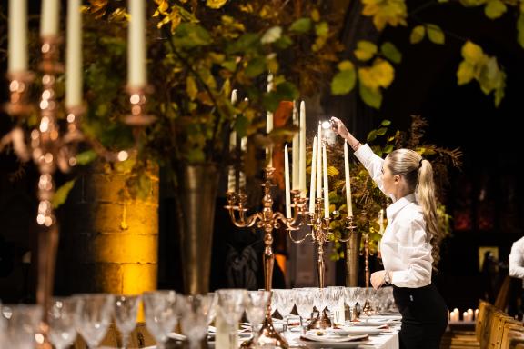 Image of banquet table in St Nicholas' Collegiate Church