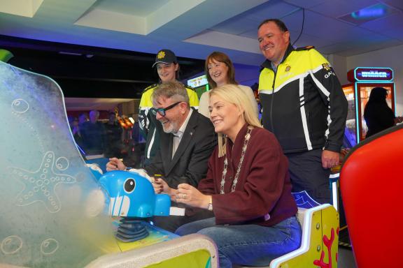 Cllrs play in arcade