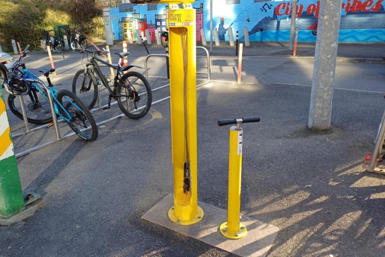 The bicycle repair station located at Fairgreen
