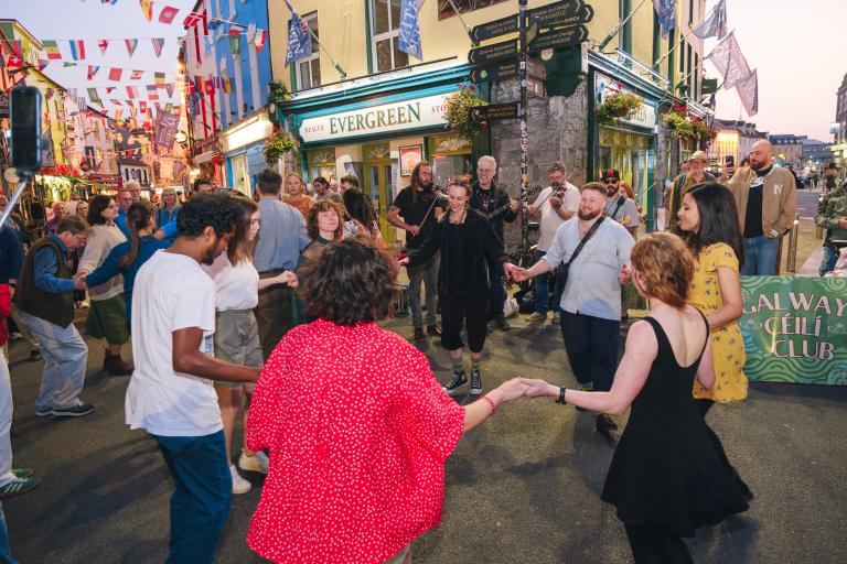 Ceili club Mainguard street © Ciaran Carrick 2024