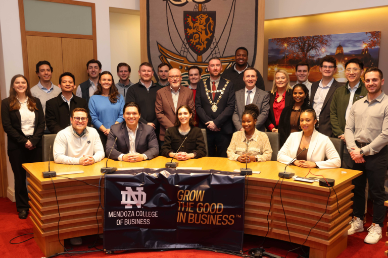 MBA Group with Mayor and CE in Chamber