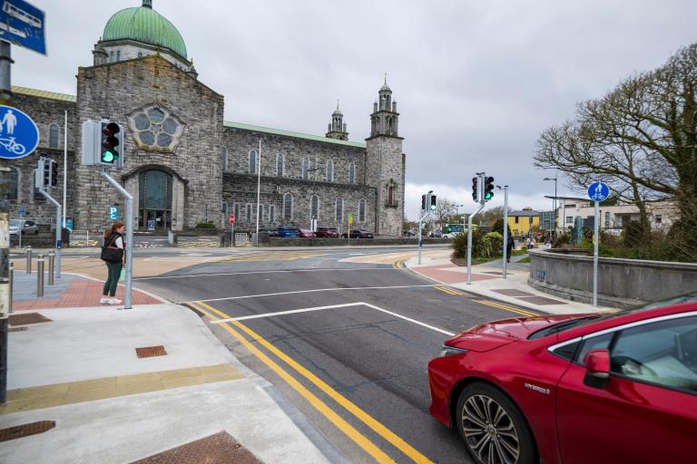 A photograph of the pedestrian crossing at Salmon Weir Bridge