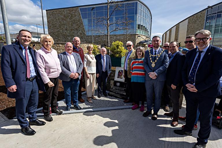 Galway City Council Chief Executive Lenoard Cleary and Elected Representatives at the unveiling of a commemorative plaque to honour Private Stephen Griffin