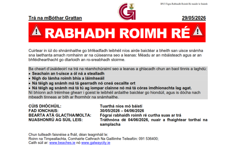 Irish language notice for Grattan Beach