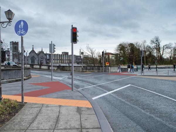 A photomontage of the future pedestrian crossing at Salmon Weir Bridge