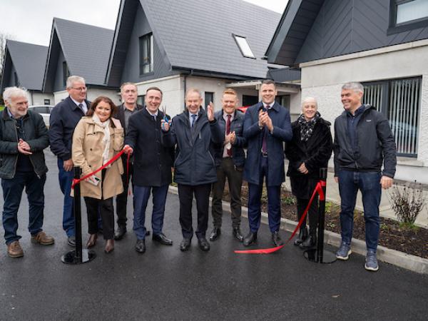 Ribbon cutting at launch of Bóithrín na Saoirse