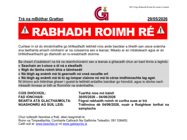 Irish language notice for Grattan Beach