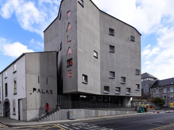 Pálás Cinema exterior daytime