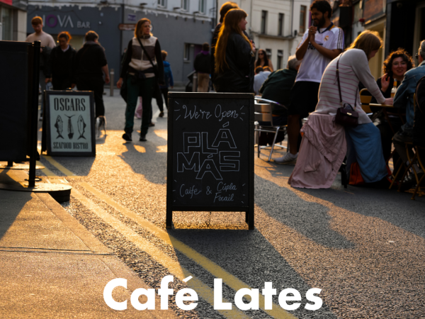 plámás cafe sign